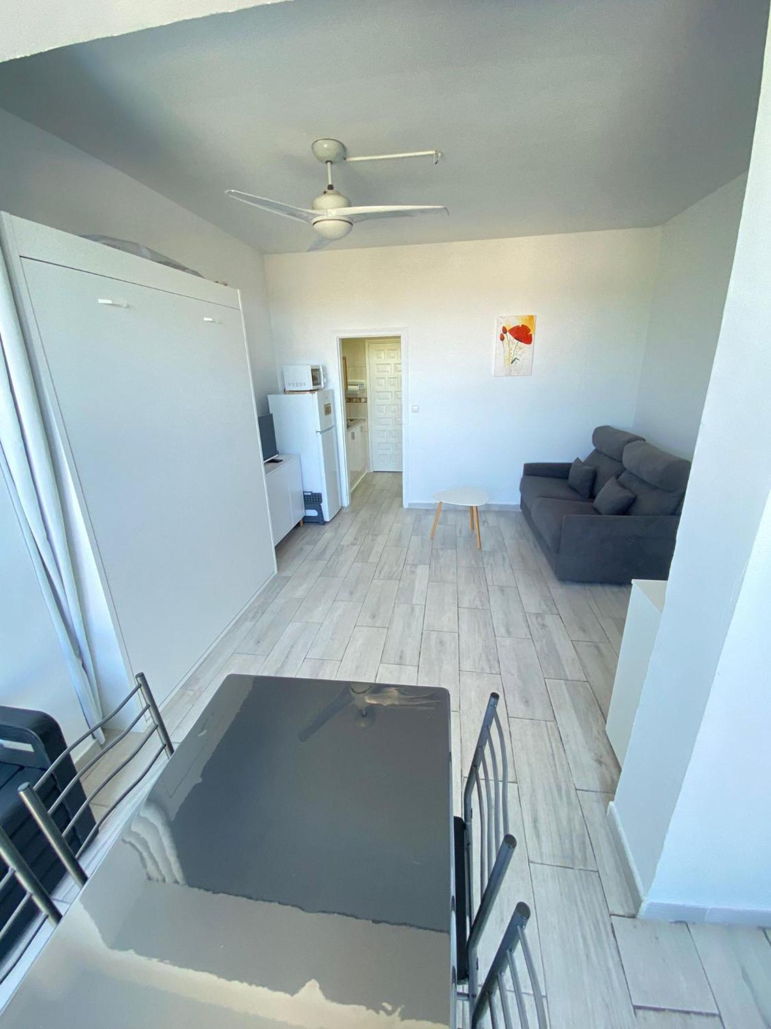 Studio Avec Piscine Et Parking Roses Exterior photo