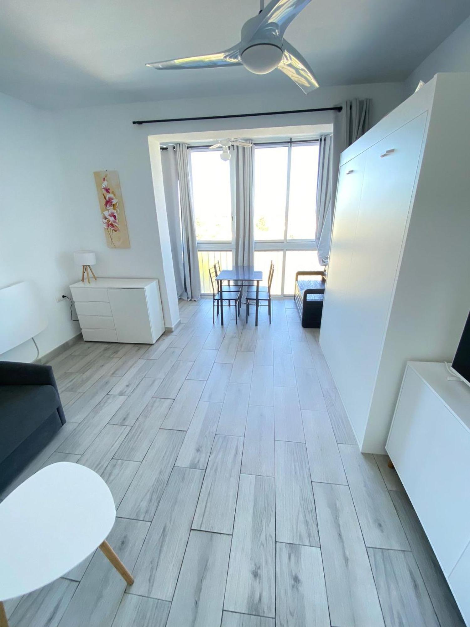 Studio Avec Piscine Et Parking Roses Exterior photo
